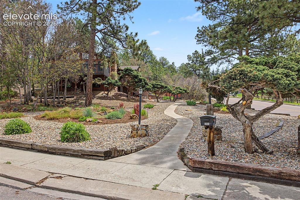 5905 Castlewood Lane Colorado Springs CO 80918