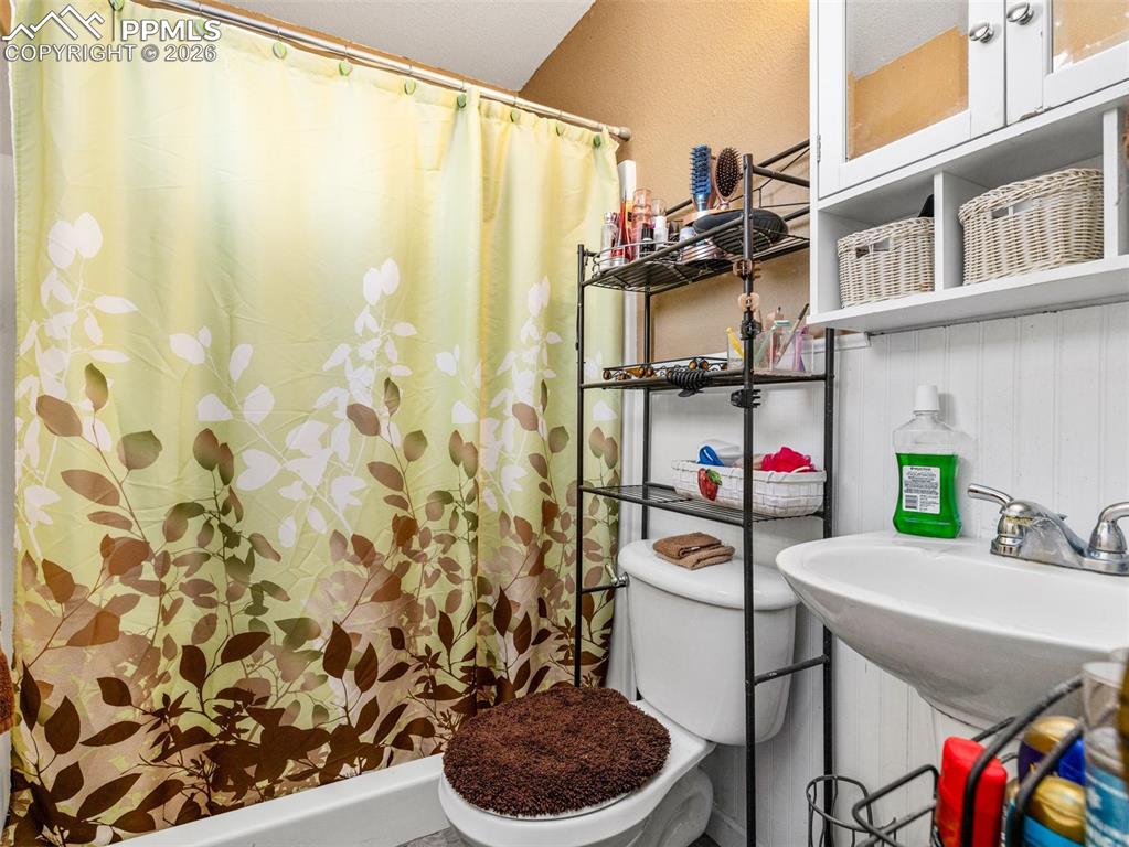 734 S Legend Lane Pueblo CO 81007