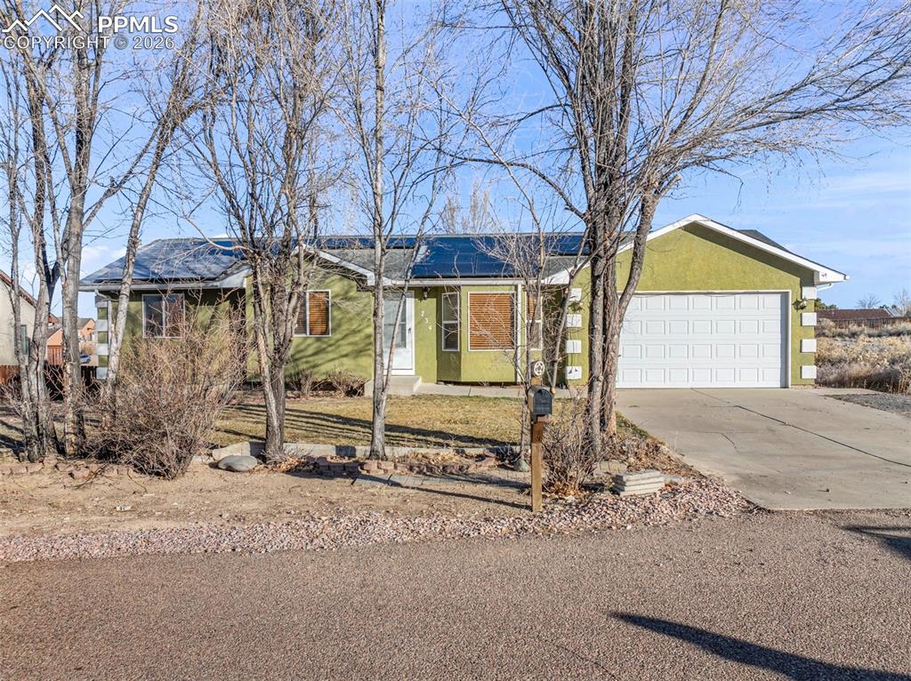 734 S Legend Lane Pueblo CO 81007