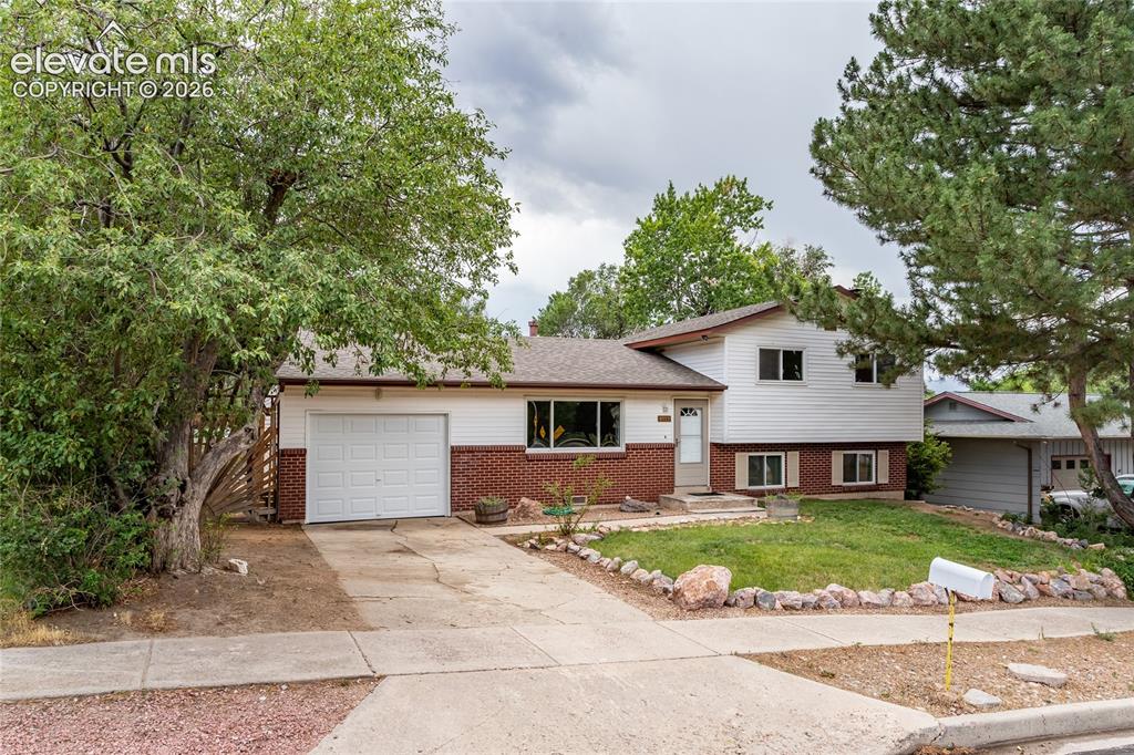 4919 Waddell Avenue Colorado Springs CO 80915