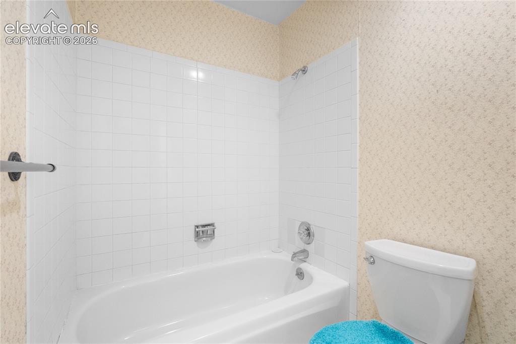 2647 S Linden Court Denver CO 80222