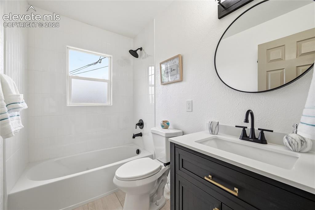 2744 Ron Court Colorado Springs CO 80909
