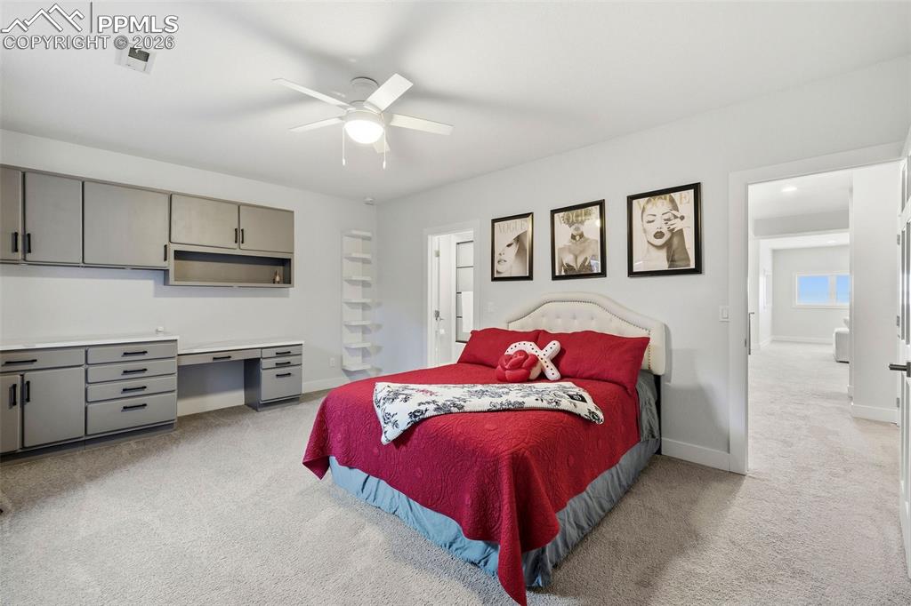 1915 Hunters Point Lane Colorado Springs CO 80919