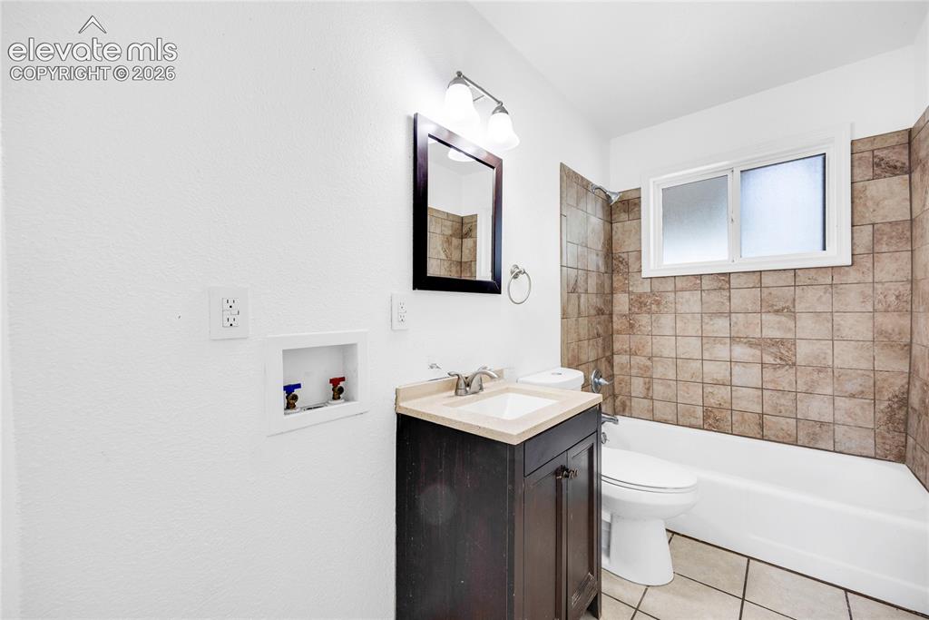73 Jasper Drive Colorado Springs CO 80911
