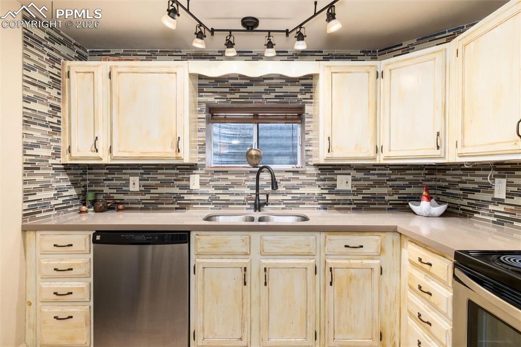 12 N 17th Street Colorado Springs CO 80904