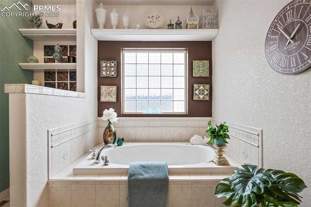 979 Pinehurst Court Bennett CO 80102