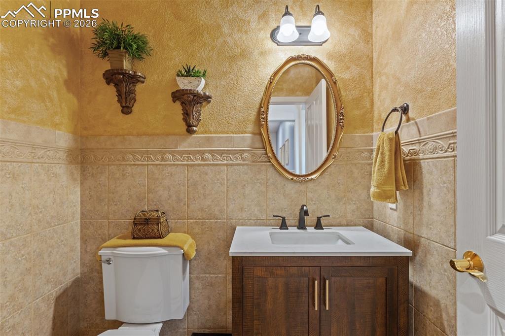 979 Pinehurst Court Bennett CO 80102