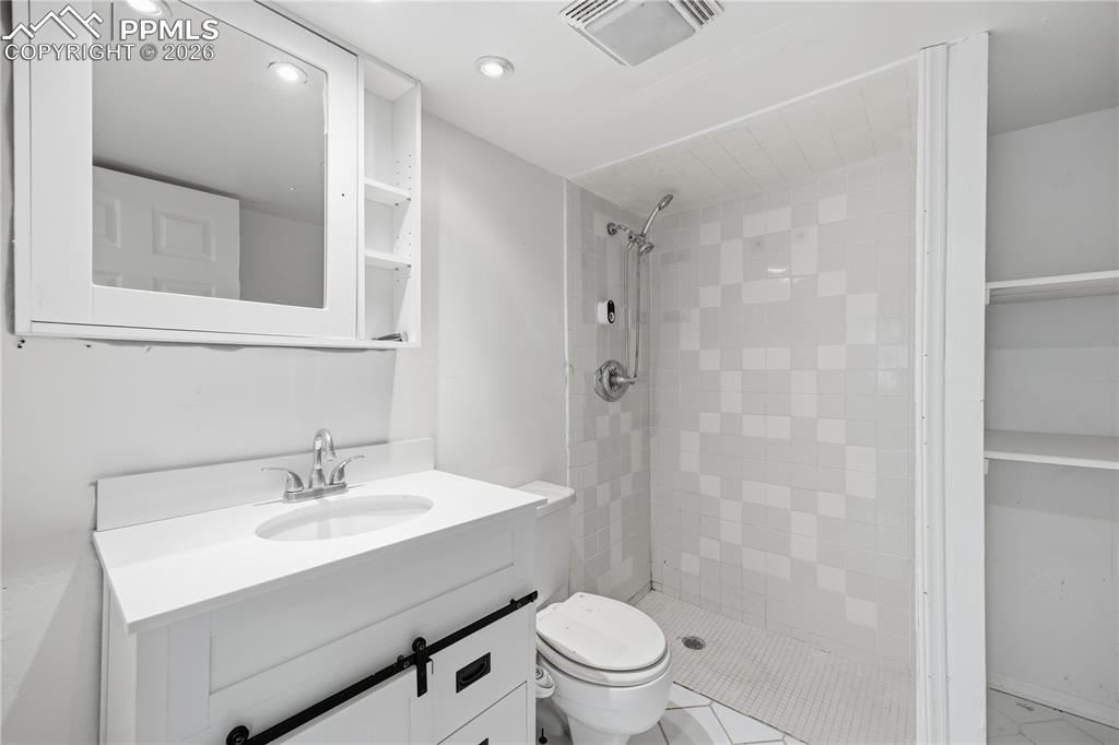 724 Squire Street Colorado Springs CO 80911