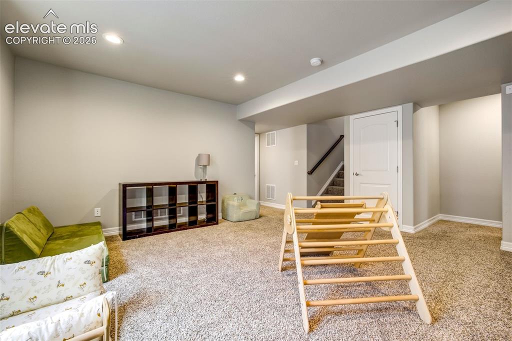 6022 Meadowbank Lane Colorado Springs CO 80925