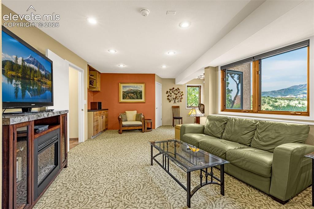 531 Crystal Hills Boulevard Manitou Springs CO 80829