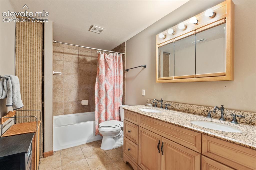812 Crystal Park Road Manitou Springs CO 80829