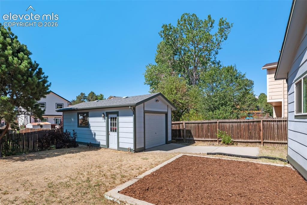 5565 Alma Terrace Colorado Springs CO 80917