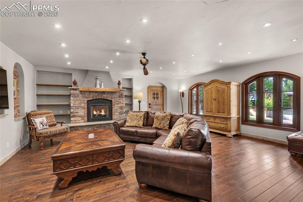 1815 Pine Grove Avenue Colorado Springs CO 80906