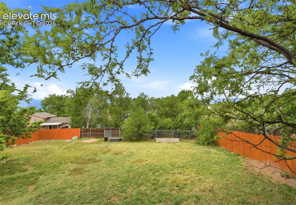 1374 Nokomis Drive Colorado Springs CO 80915