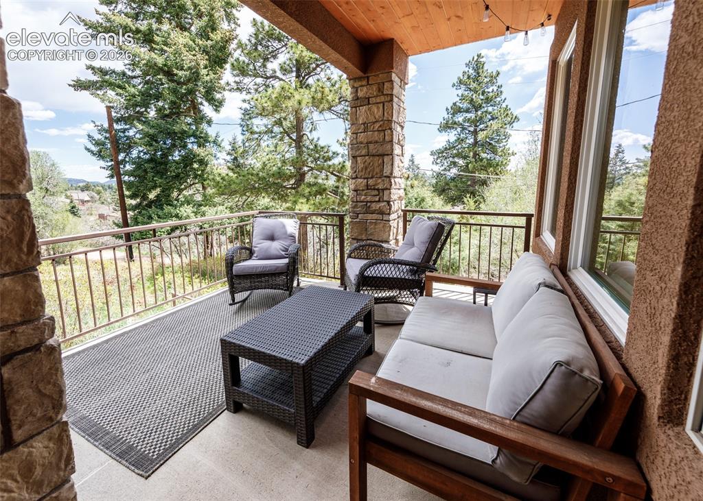 374 Hoover Lane Palmer Lake CO 80133