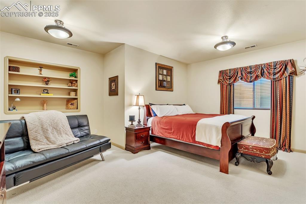 583 Silver Oak Grove Colorado Springs CO 80906