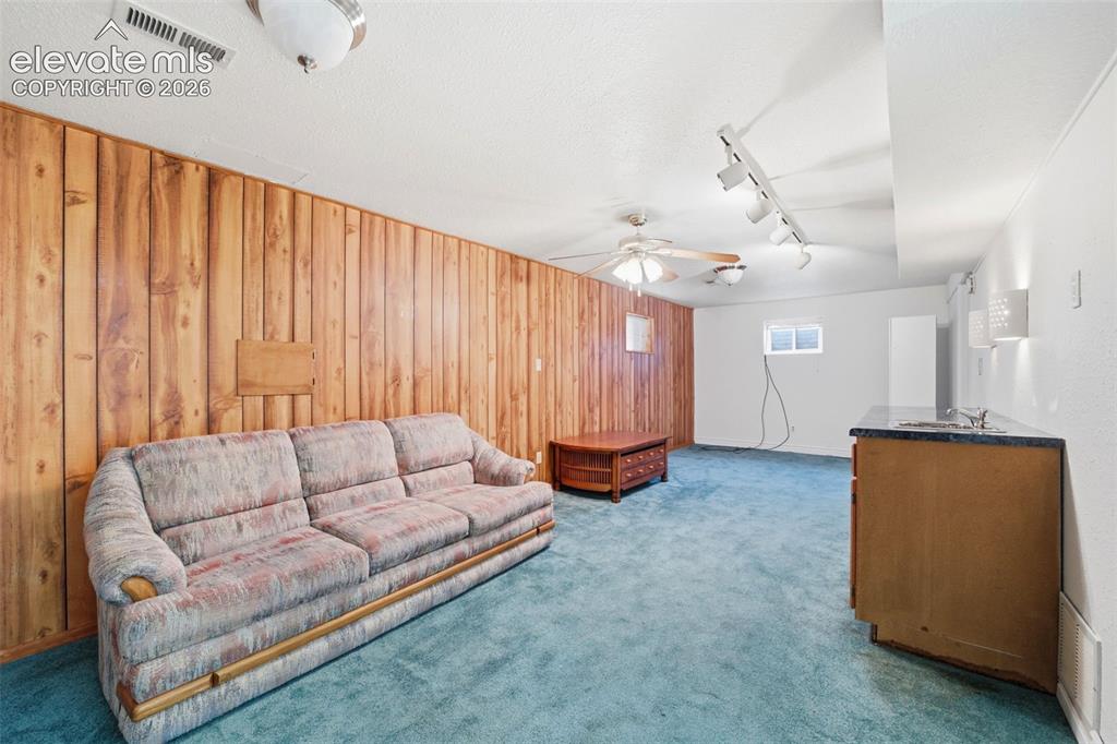 624 Hewitt Street Pueblo CO 81005