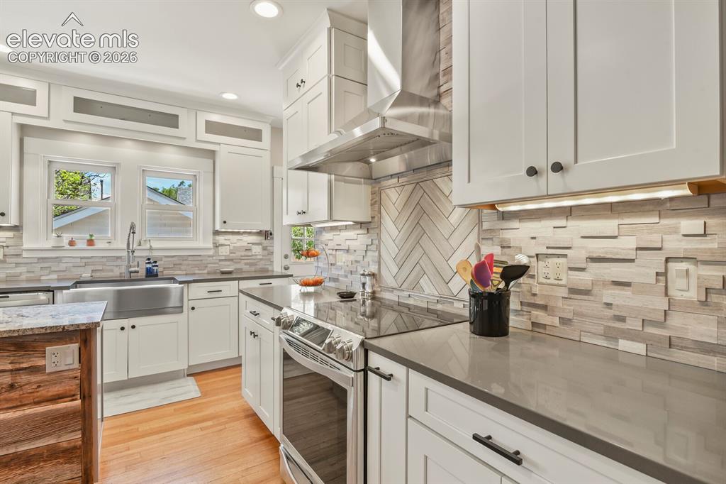 912 N Corona Street Colorado Springs CO 80903