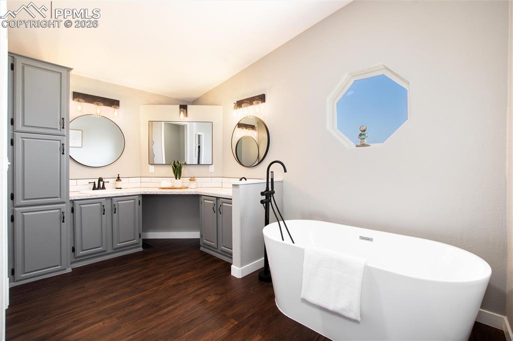 11100 Haskel Creek Road Larkspur CO 80118