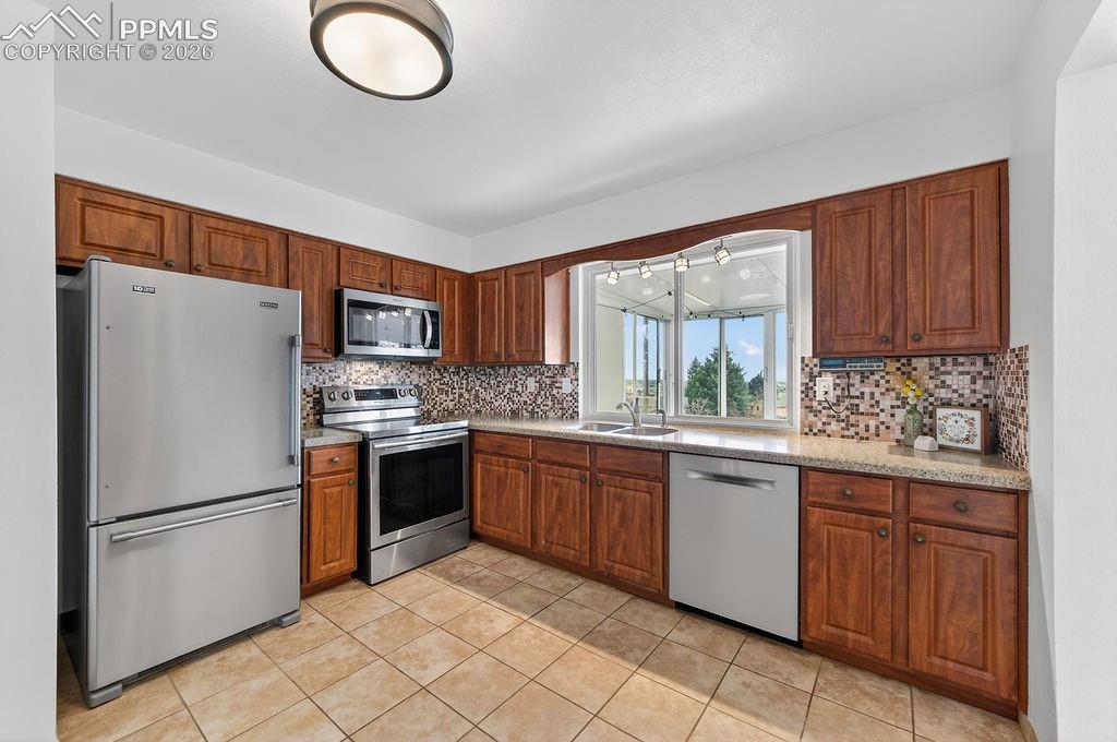 5425 Zapato Drive Colorado Springs CO 80917