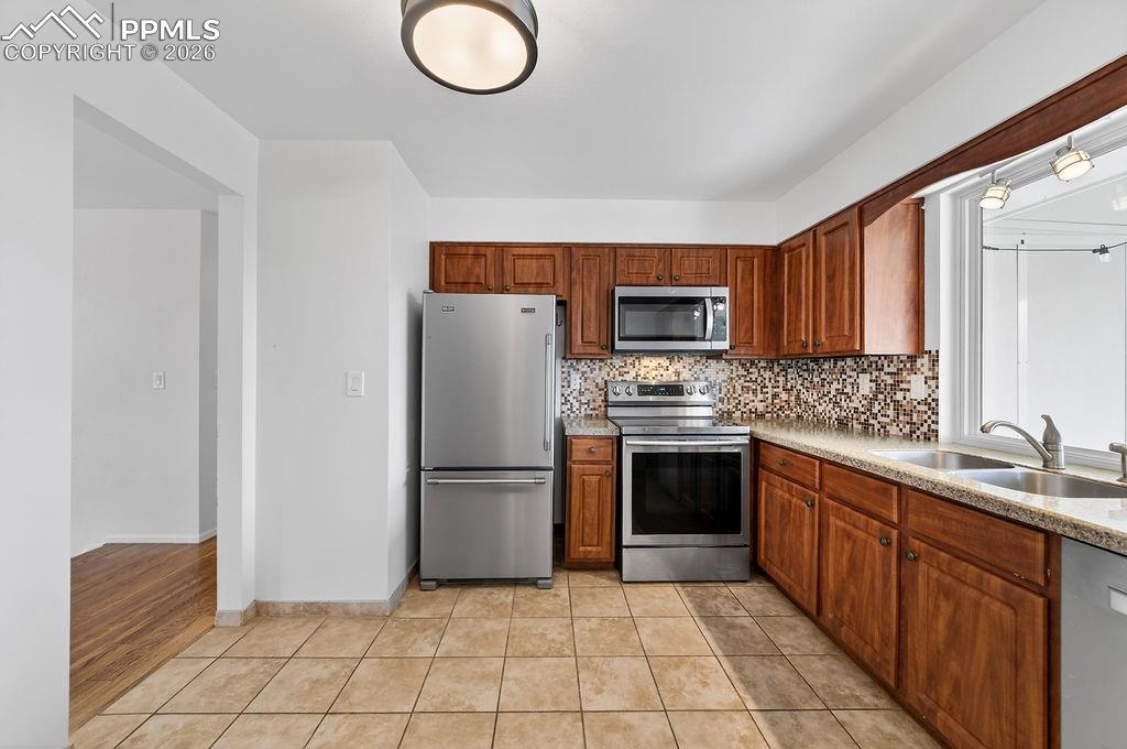 5425 Zapato Drive Colorado Springs CO 80917