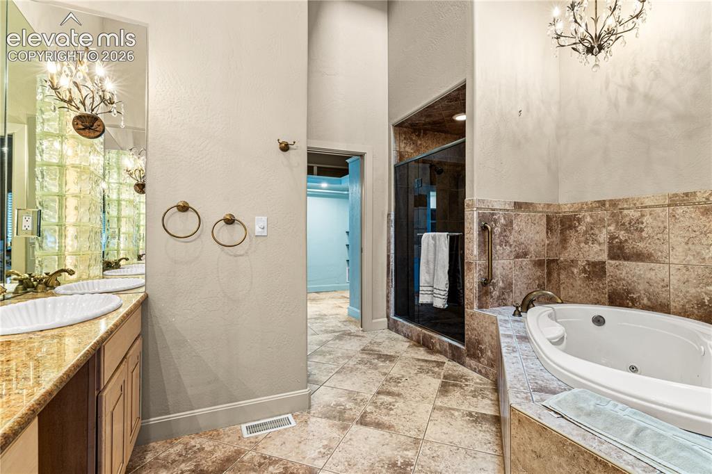 50 Aberdeen Bluff Pueblo CO 81004