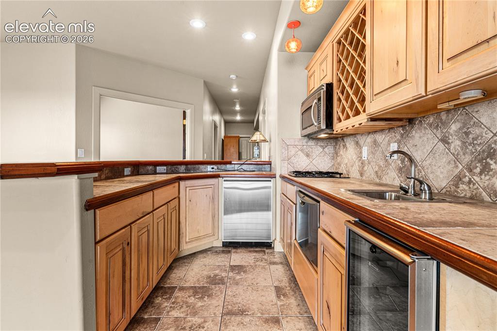 50 Aberdeen Bluff Pueblo CO 81004