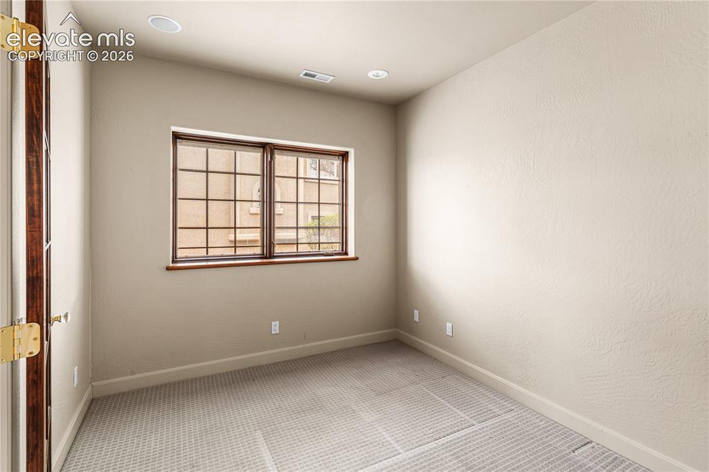50 Aberdeen Bluff Pueblo CO 81004