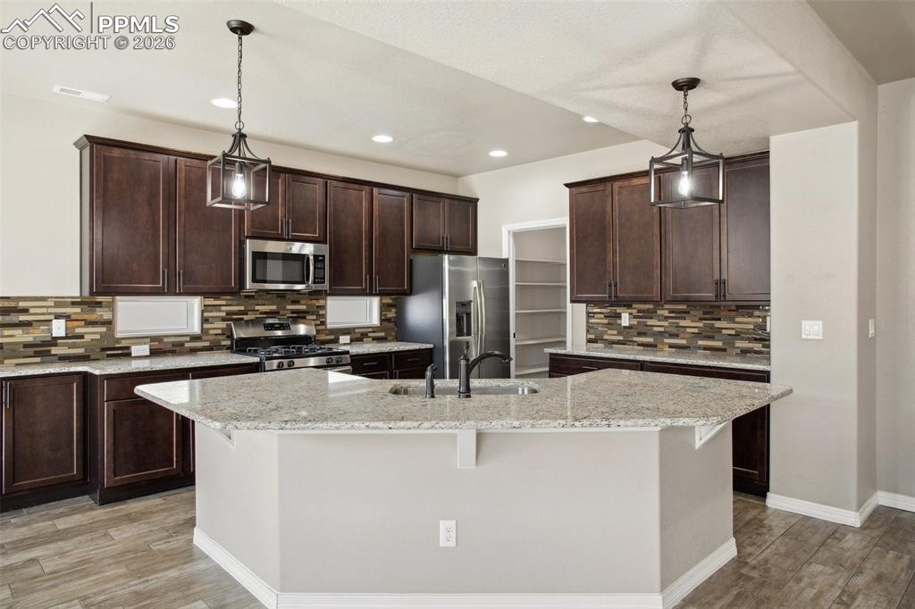 7118 Dutch Loop Colorado Springs CO 80925