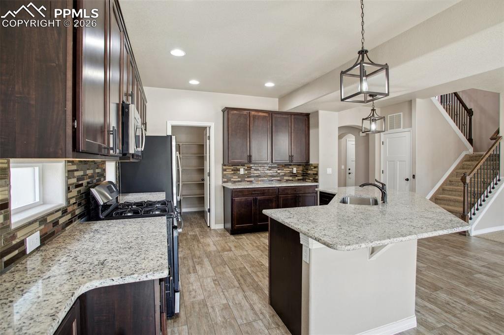7118 Dutch Loop Colorado Springs CO 80925