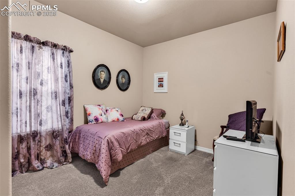 1634 Nellie Lane Colorado Springs CO 80905