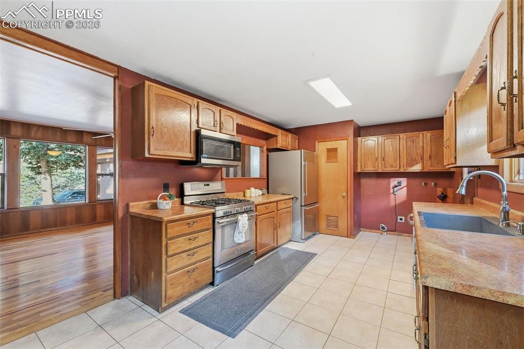 10316 El Paso Avenue Green Mountain Falls CO 80819