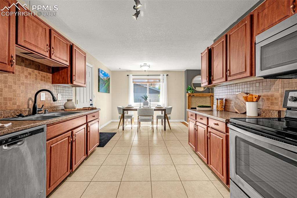 1422 Rushmore Drive Colorado Springs CO 80910