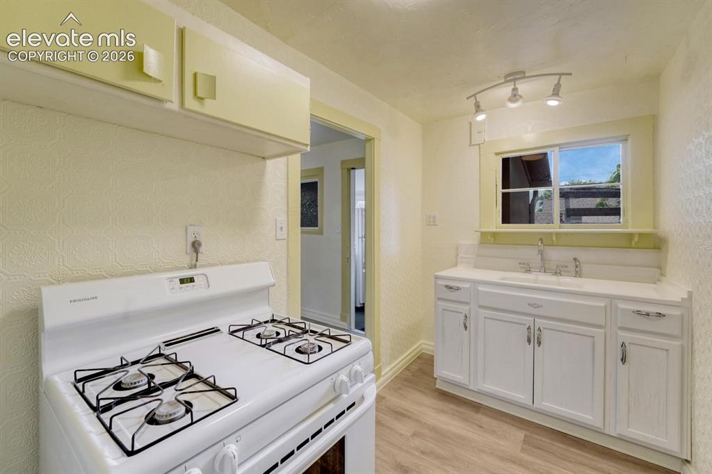 2313 W Bijou Street Colorado Springs CO 80904