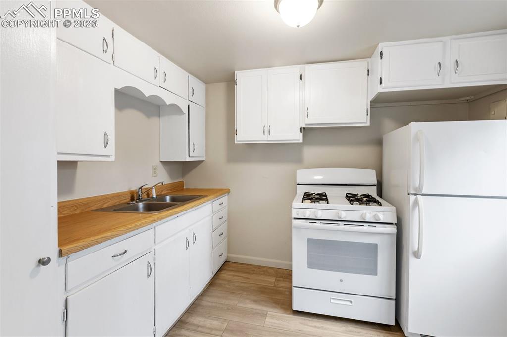 1531 W Cheyenne Road Colorado Springs CO 80906