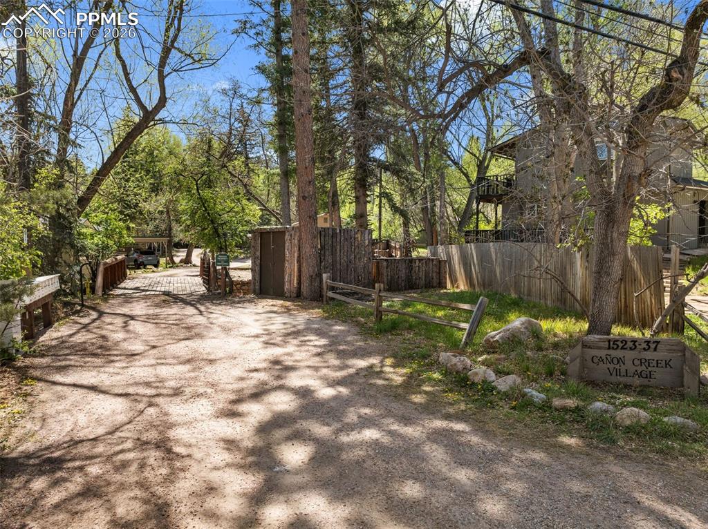 1531 W Cheyenne Road Colorado Springs CO 80906