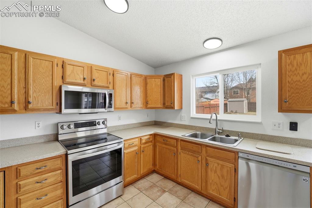 425 Garwood Court Colorado Springs CO 80911