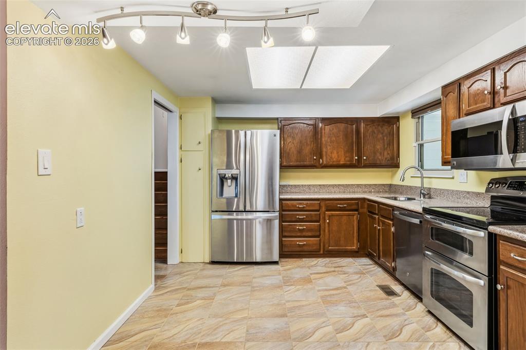 5165 Manzana Drive Colorado Springs CO 80911