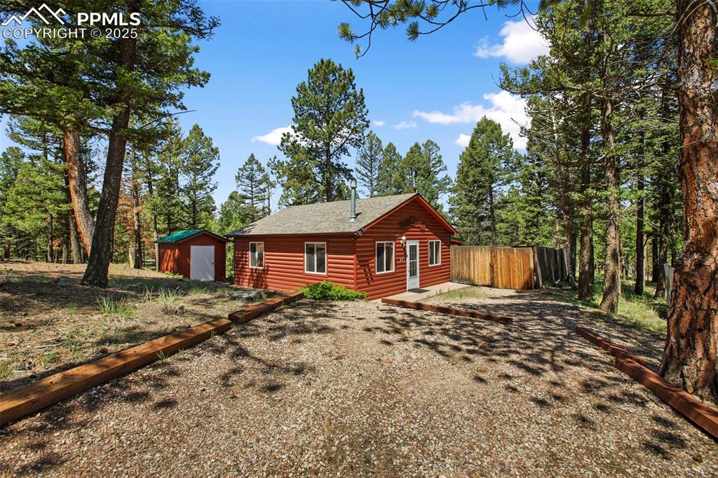 31 Handcart Circle Florissant CO 80816