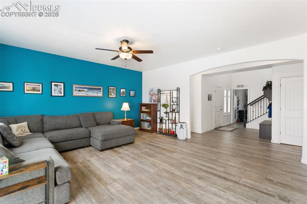8458 Chasewood Loop Colorado Springs CO 80908