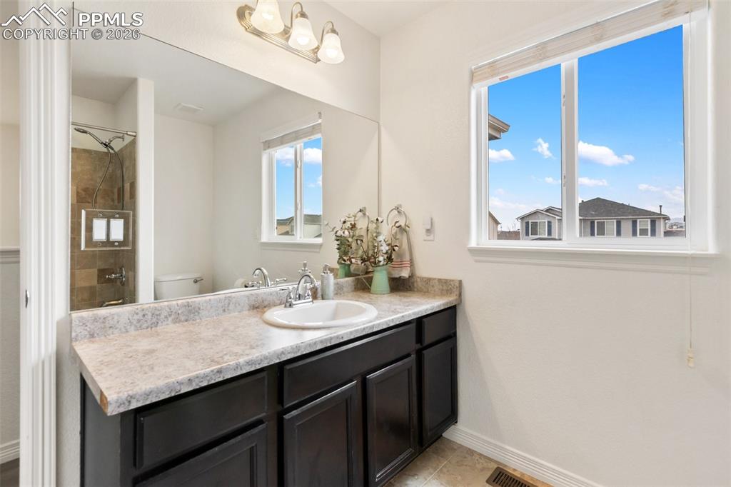8458 Chasewood Loop Colorado Springs CO 80908