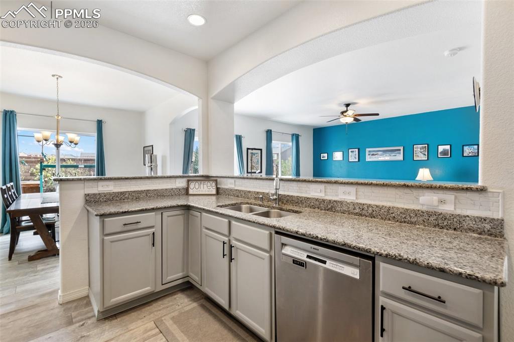 8458 Chasewood Loop Colorado Springs CO 80908
