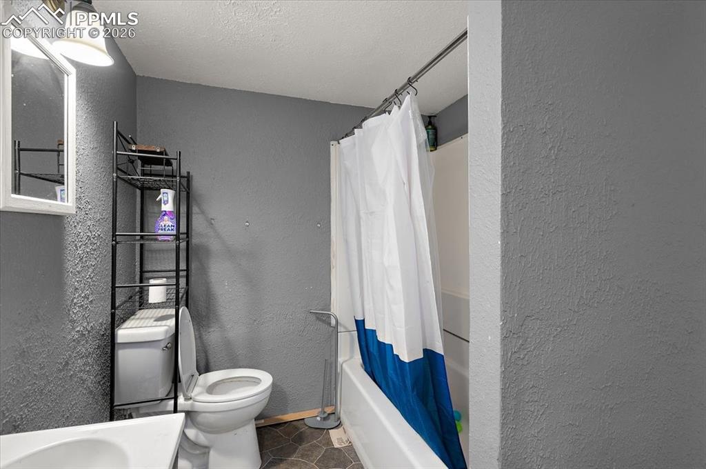205 Cottonwood Street Pueblo CO 81004