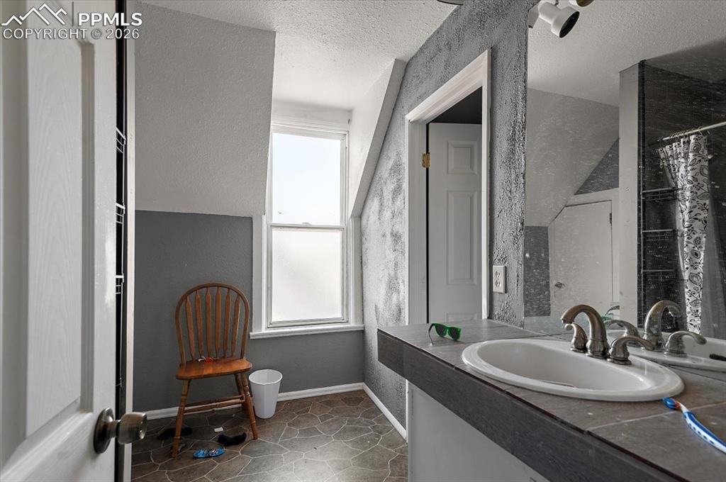 205 Cottonwood Street Pueblo CO 81004