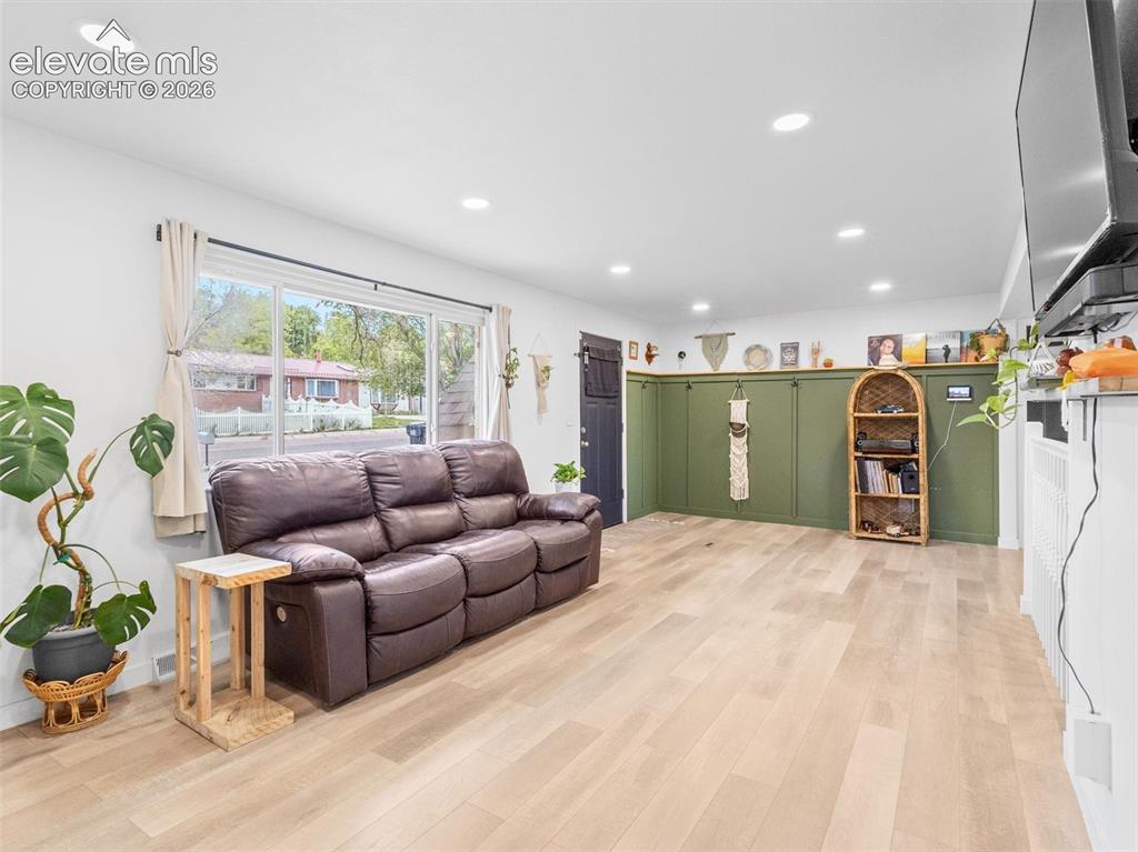 503 Loomis Avenue Colorado Springs CO 80906