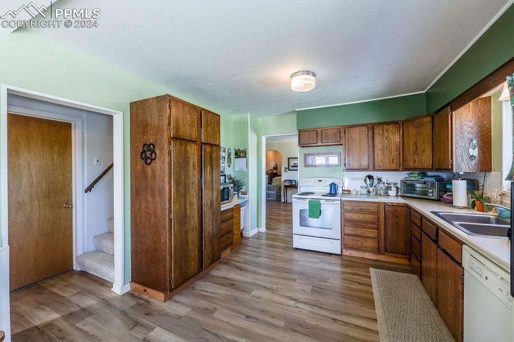 6597 S Highway 83 Franktown CO 80116