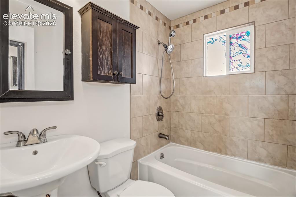 2217 Ontario Drive Colorado Springs CO 80910