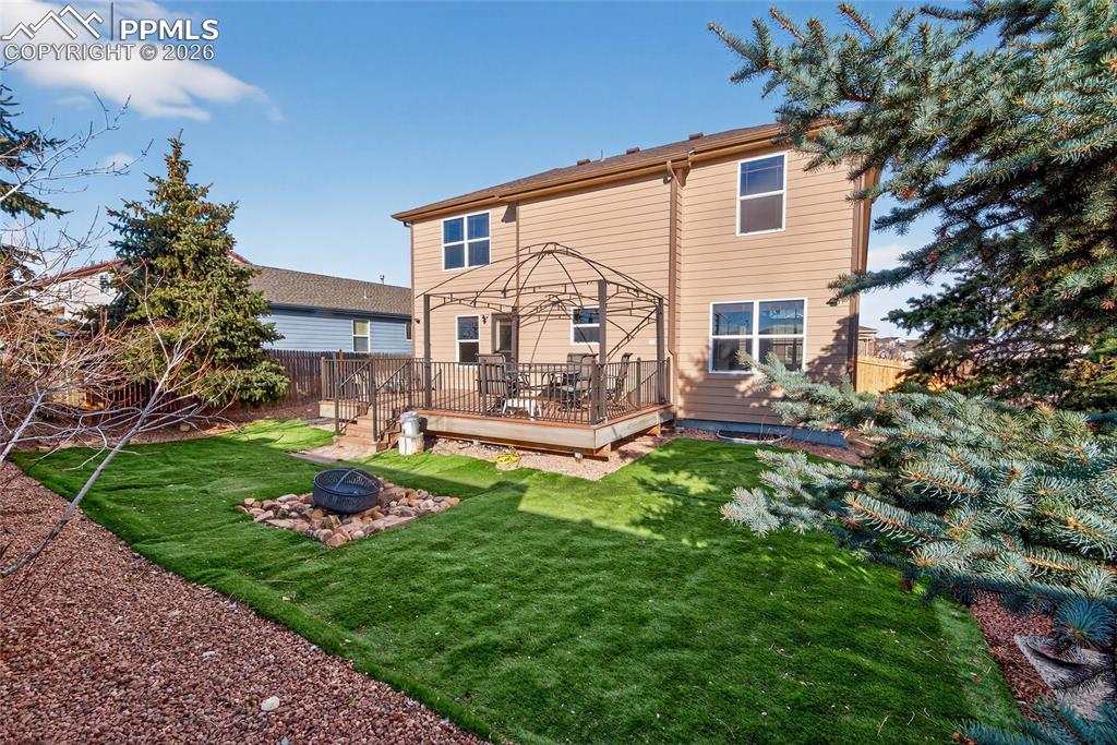 8278 Chasewood Loop Colorado Springs CO 80908