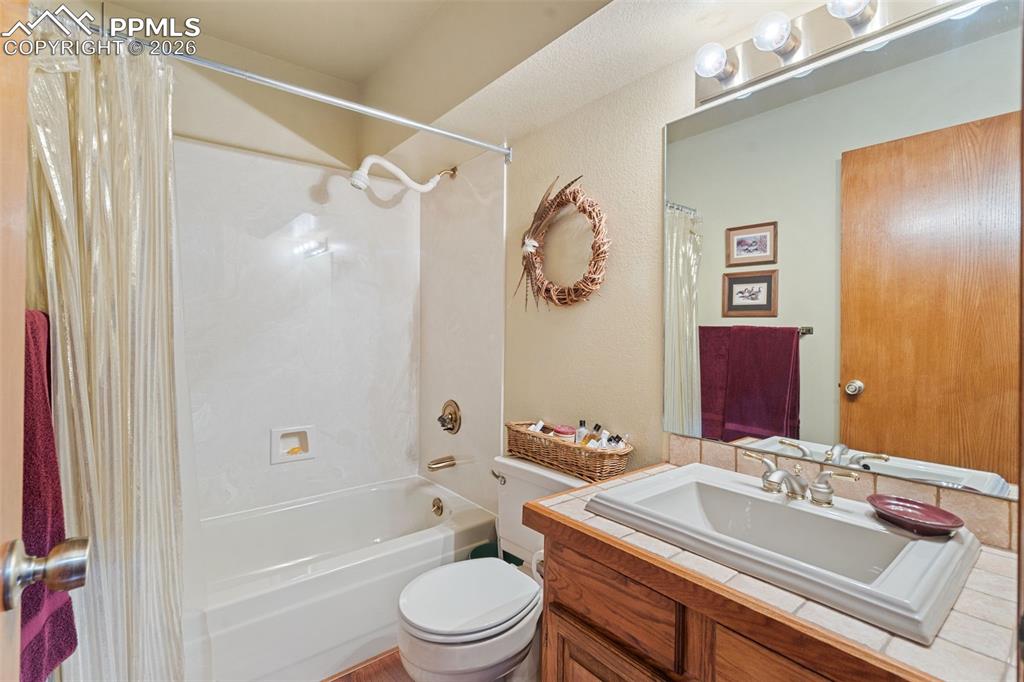 340 Thames Drive Colorado Springs CO 80906