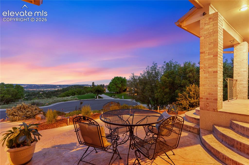 2550 Oak Hills Drive Colorado Springs CO 80919